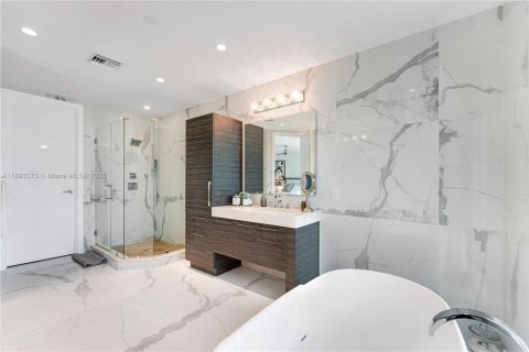 Touwnhouse à vendre à Lauderdale-by-the-Sea, Floride: 4 chambres, 280.94 m2 № 2181765 - photo 30