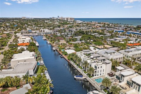 Touwnhouse à vendre à Lauderdale-by-the-Sea, Floride: 4 chambres, 280.94 m2 № 2181765 - photo 4