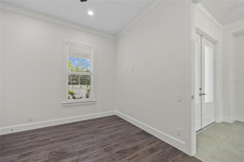 House in Punta Gorda, Florida 3 bedrooms, 215.63 sq.m. № 1793143 - photo 8