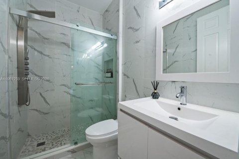 Купить виллу или дом в Уэстон, Флорида 5 спален, 285.95м2, № 2080800 - фото 23