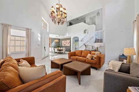 Купить виллу или дом в Уэстон, Флорида 5 спален, 285.95м2, № 2080800 - фото 9