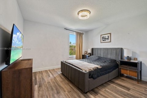 Купить виллу или дом в Уэстон, Флорида 5 спален, 285.95м2, № 2080800 - фото 18