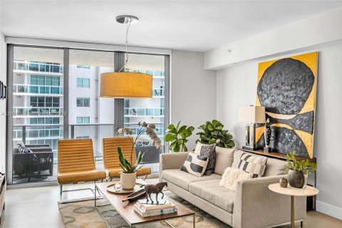 Condominio en Miami, Florida, 2 dormitorios № 2087801