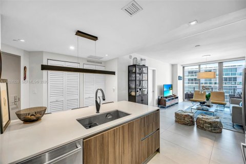 Condominio en venta en Miami, Florida, 2 dormitorios, 107.86 m2 № 2087801 - foto 27
