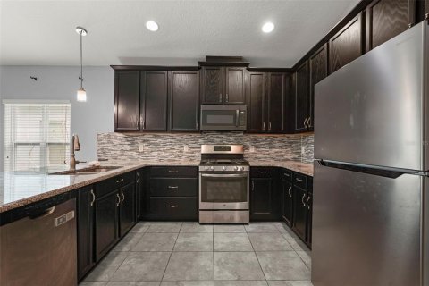 House in ARDMORE RESERVE in Minneola, Florida 4 bedrooms, 229.65 sq.m. № 2092054 - photo 4