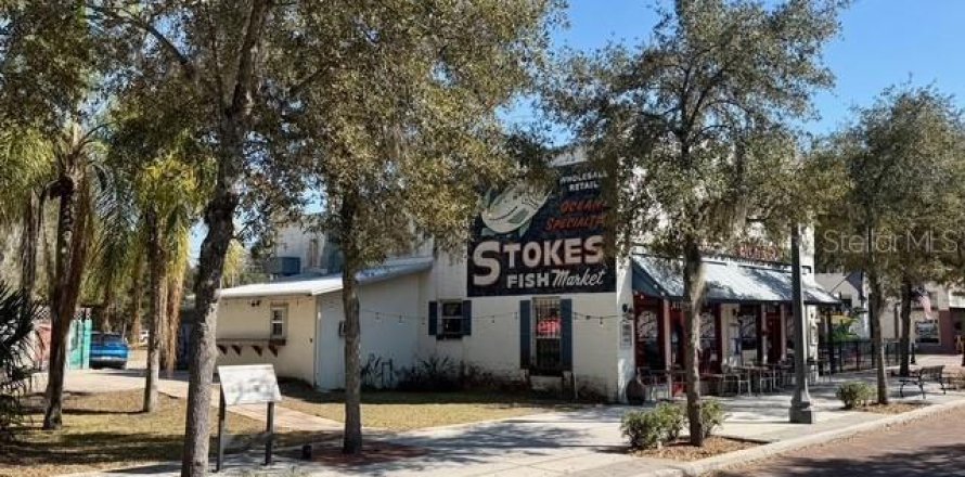 Propiedad comercial en Sanford, Florida 199.93 m2 № 2134915