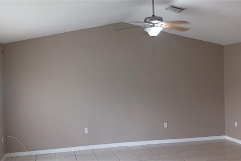 Apartamento en alquiler en Kissimmee, Florida, 3 dormitorios, 112.23 m2 № 1777132 - foto 2