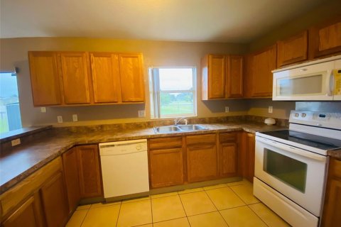 Apartamento en alquiler en Kissimmee, Florida, 3 dormitorios, 112.23 m2 № 1777132 - foto 11