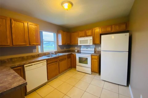 Apartamento en alquiler en Kissimmee, Florida, 3 dormitorios, 112.23 m2 № 1777132 - foto 10