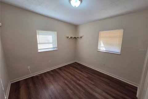 Villa ou maison à louer à Lake Mary, Floride: 2 chambres, 109.16 m2 № 2415299 - photo 8