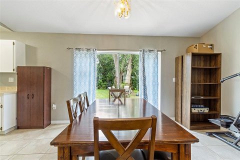 Casa en venta en Brooksville, Florida, 3 dormitorios, 115.85 m2 № 1826220 - foto 7