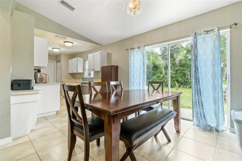 Casa en venta en Brooksville, Florida, 3 dormitorios, 115.85 m2 № 1826220 - foto 10