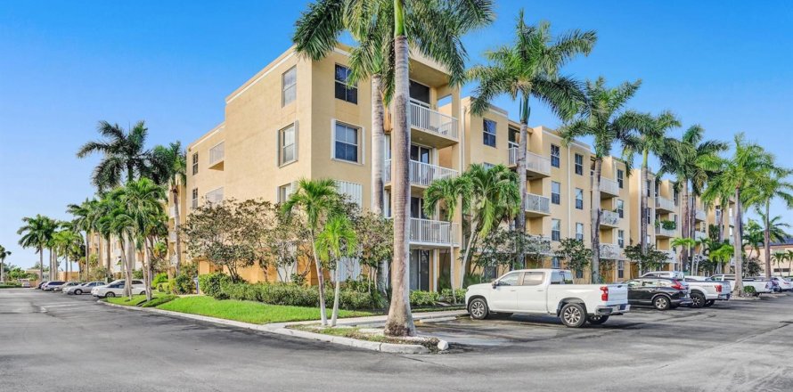 Condominio en Dania Beach, Florida, 2 dormitorios № 2193306