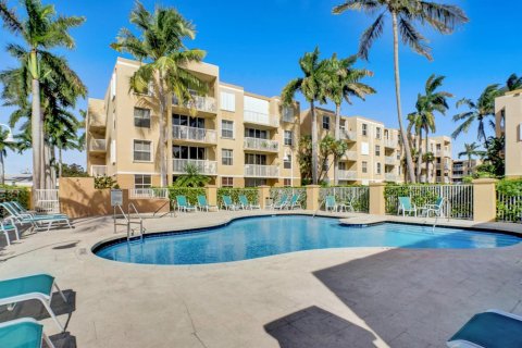 Condominio en venta en Dania Beach, Florida, 2 dormitorios, 94.95 m2 № 2193306 - foto 2