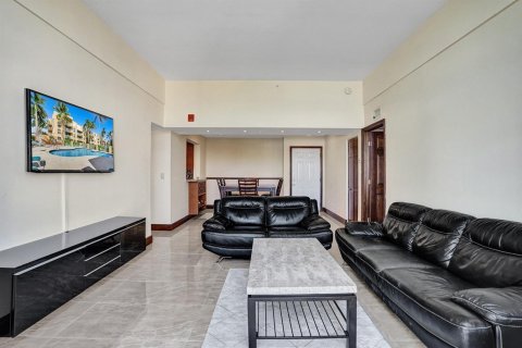 Condominio en venta en Dania Beach, Florida, 2 dormitorios, 94.95 m2 № 2193306 - foto 13