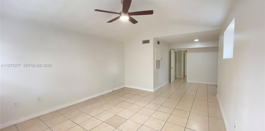 Condo à Miami, Floride, 1 chambre  № 2079887