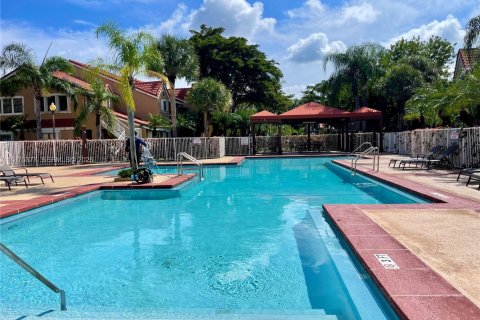 Copropriété à louer à Miami, Floride: 1 chambre, 69.4 m2 № 2079887 - photo 25