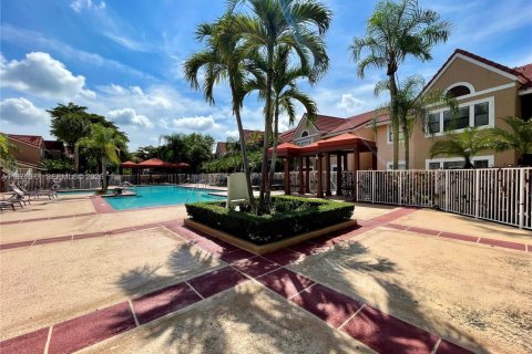 Copropriété à louer à Miami, Floride: 1 chambre, 69.4 m2 № 2079887 - photo 28