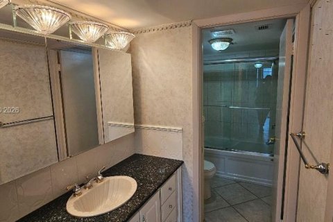 Condominio en alquiler en Aventura, Florida, 1 dormitorio, 93.37 m2 № 2282739 - foto 10