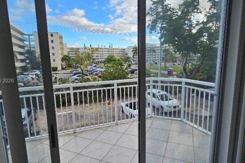Condominio en alquiler en Aventura, Florida, 1 dormitorio, 93.37 m2 № 2282739 - foto 14