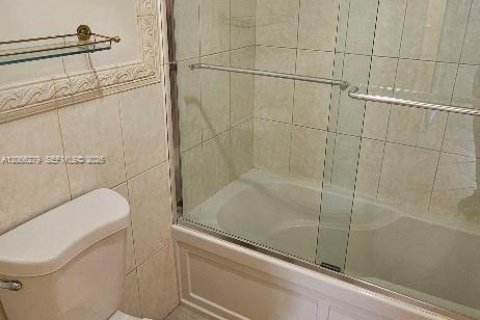 Condominio en alquiler en Aventura, Florida, 1 dormitorio, 93.37 m2 № 2282739 - foto 11