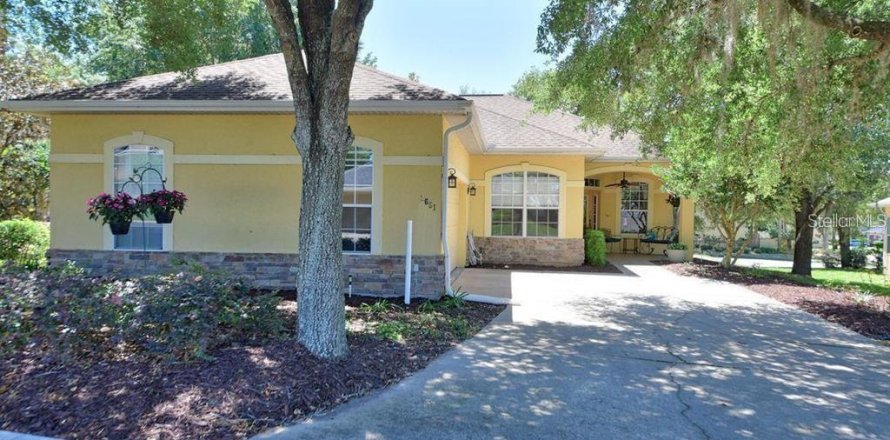 Casa en Ocala, Florida 3 dormitorios, 147.06 m2 № 1903306