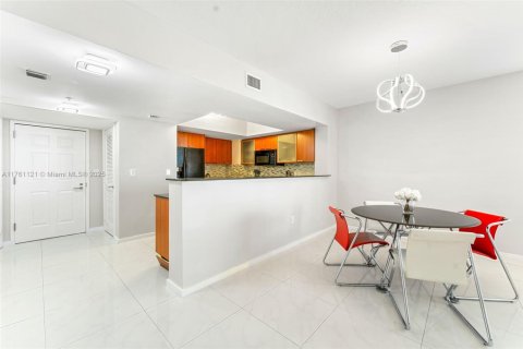 Copropriété à louer à Sunny Isles Beach, Floride: 1 chambre, 92.9 m2 № 1507003 - photo 3
