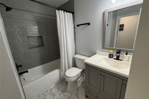 Condominio en venta en Orange City, Florida, 3 dormitorios, 97.18 m2 № 1870630 - foto 13