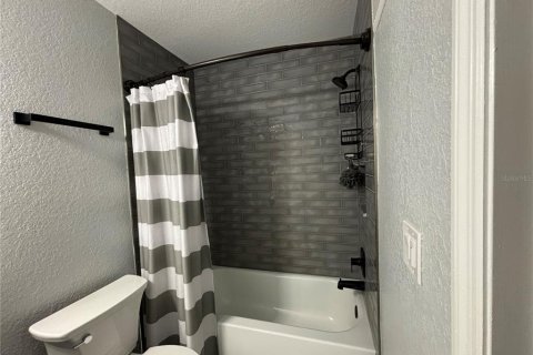 Condominio en venta en Orange City, Florida, 3 dormitorios, 97.18 m2 № 1870630 - foto 4