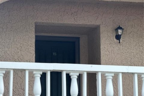 Condominio en alquiler en Belleair, Florida, 2 dormitorios, 99.22 m2 № 1561474 - foto 1