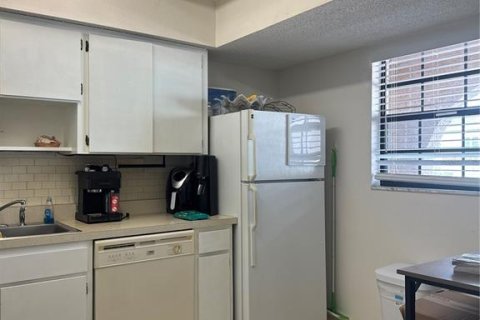 Condominio en alquiler en Belleair, Florida, 2 dormitorios, 99.22 m2 № 1561474 - foto 4