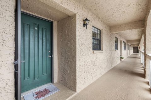 Condominio en alquiler en Belleair, Florida, 2 dormitorios, 99.22 m2 № 1561474 - foto 2