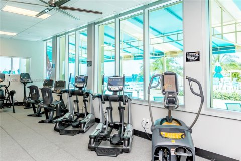 Condominio en alquiler en Hollywood, Florida, 1 dormitorio, 77.57 m2 № 1947132 - foto 13