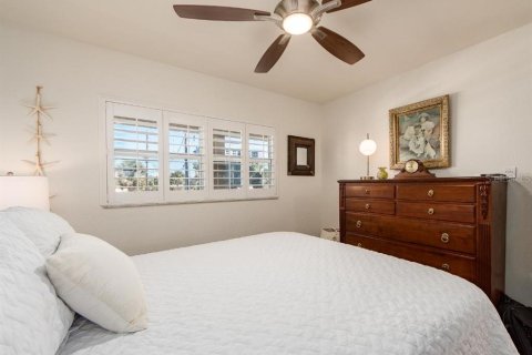 Condo in Clearwater, Florida, 2 bedrooms  № 2431690 - photo 25