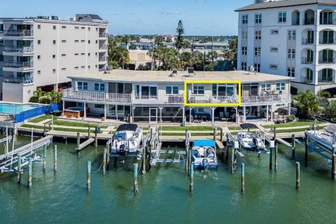 Condo in Clearwater, Florida, 2 bedrooms  № 2431690