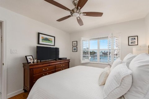 Condo in Clearwater, Florida, 2 bedrooms  № 2431690 - photo 19