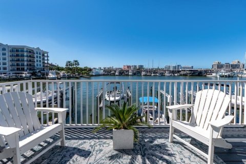 Condo in Clearwater, Florida, 2 bedrooms  № 2431690 - photo 14