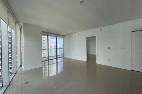 Copropriété à louer à Miami, Floride: 2 chambres, 123.28 m2 № 2024560 - photo 6
