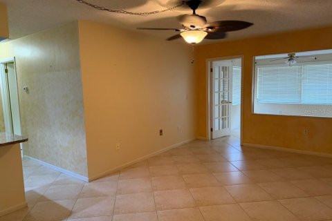 House in Bradenton, Florida 2 bedrooms, 91.51 sq.m. № 2231298 - photo 11
