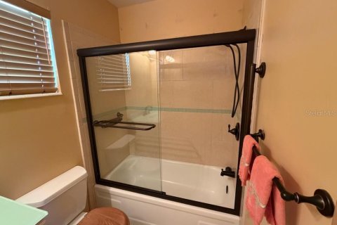 House in Bradenton, Florida 2 bedrooms, 91.51 sq.m. № 2231298 - photo 16