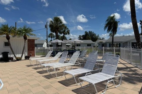 House in Bradenton, Florida 2 bedrooms, 91.51 sq.m. № 2231298 - photo 28