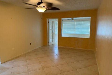 House in Bradenton, Florida 2 bedrooms, 91.51 sq.m. № 2231298 - photo 12