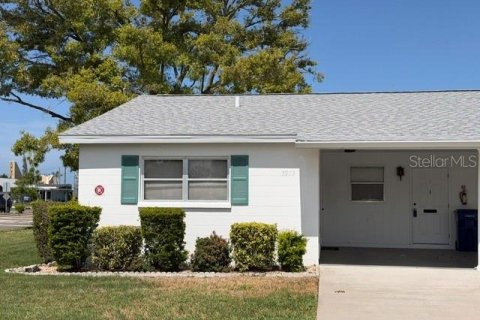 House in Bradenton, Florida 2 bedrooms, 91.51 sq.m. № 2231298