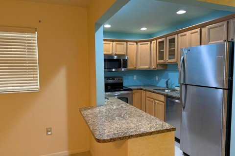 House in Bradenton, Florida 2 bedrooms, 91.51 sq.m. № 2231298 - photo 10