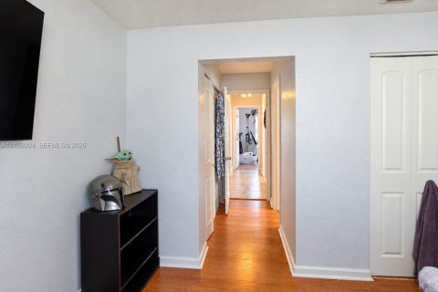 Casa en venta en Tamarac, Florida, 2 dormitorios, 126.9 m2 № 2433864 - foto 27