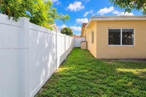 Casa en venta en Tamarac, Florida, 2 dormitorios, 126.9 m2 № 2433864 - foto 30