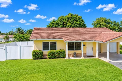 Casa en venta en Tamarac, Florida, 2 dormitorios, 126.9 m2 № 2433864 - foto 5