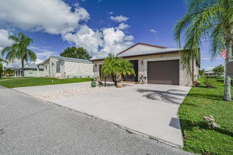 House in St. Lucie, Florida 3 bedrooms, 165.46 sq.m. № 2361609 - photo 3
