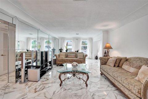 Casa en alquiler en Fort Lauderdale, Florida, 5 dormitorios, 483.74 m2 № 2018819 - foto 13