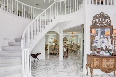 Casa en alquiler en Fort Lauderdale, Florida, 5 dormitorios, 483.74 m2 № 2018819 - foto 2